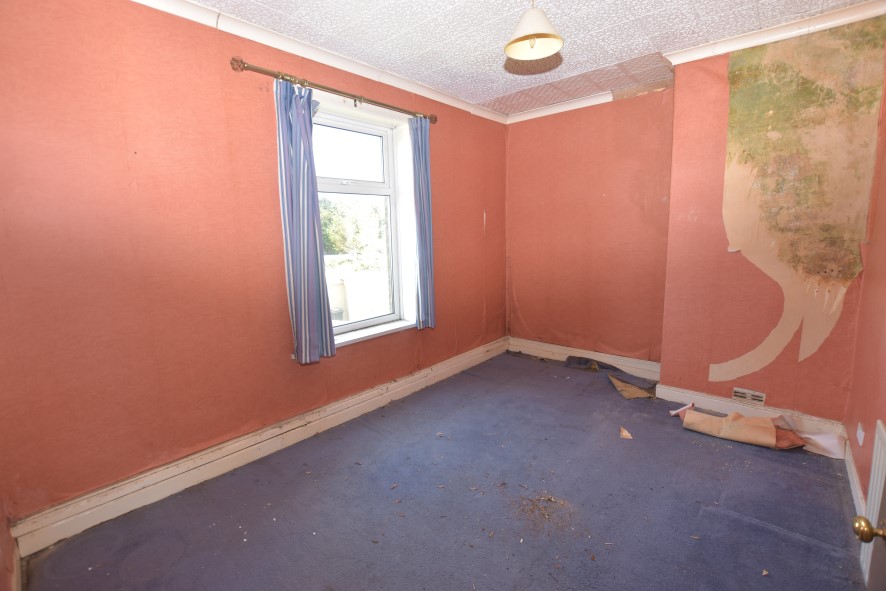 405 Leeds & Bradford Road, Leeds, West Yorkshire LS13 2AZ