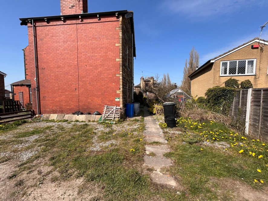 405 Leeds & Bradford Road, Leeds, West Yorkshire LS13 2AZ