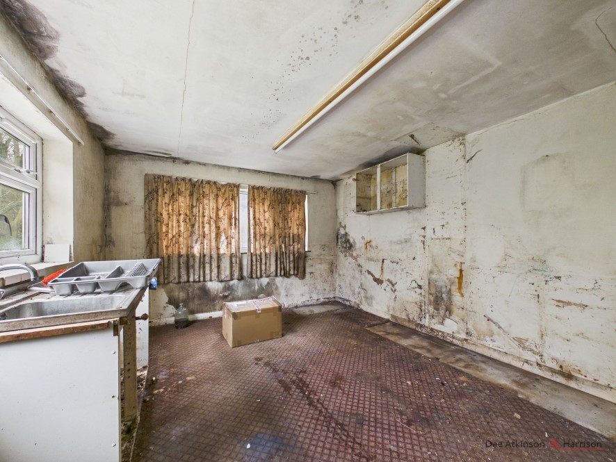 Clover Garth, Taylor Lane, Holmpton, East Yorkshire, HU19 2QZ