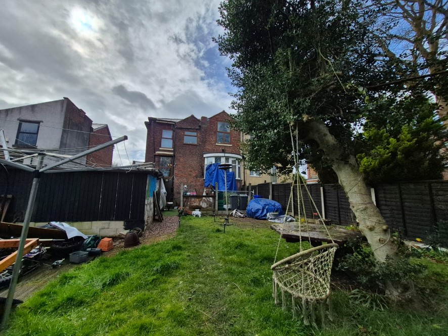 5 Oakbank Avenue, Manchester, M9 4EX