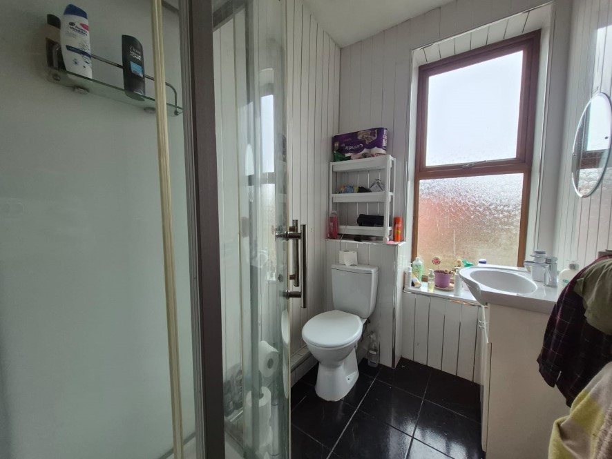 5 Oakbank Avenue, Manchester, M9 4EX