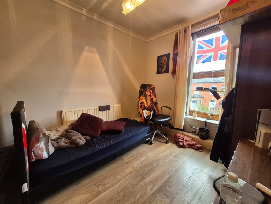 5 Oakbank Avenue, Manchester, M9 4EX