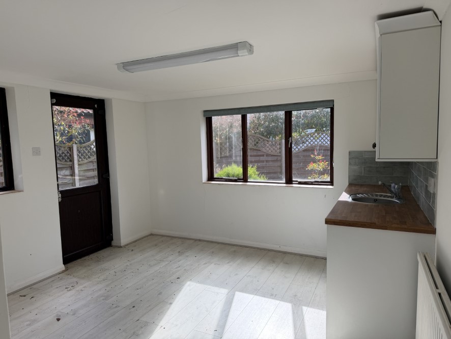 Staithe Lodge, The Street, Swafield, North Walsham, Norfolk NR28 0RQ