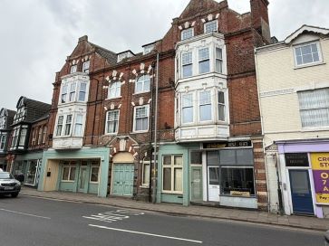 Property for Auction in East Anglia - Flat 8 Kentford House, 9-11 Church Street, Cromer, Norfolk NR27 9ER