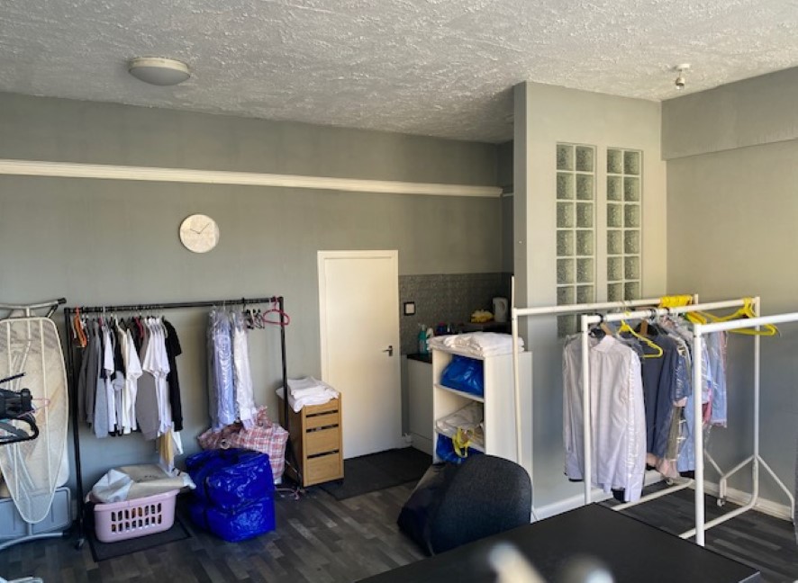 10 & 10a Kinders Lane, Greenfield, OL3 7BW