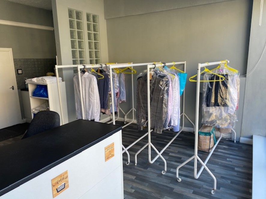 10 & 10a Kinders Lane, Greenfield, OL3 7BW