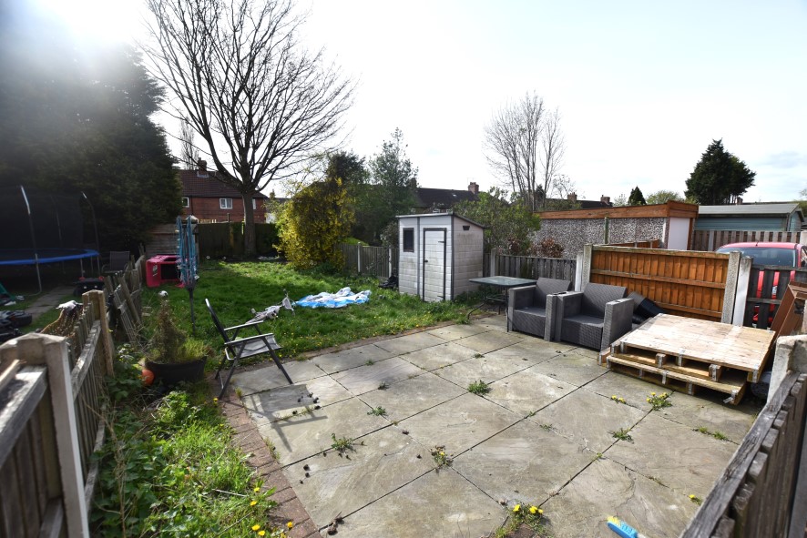 9 Newstead Avenue, Fitzwilliam, Pontefract, West Yorkshire WF9 5DT