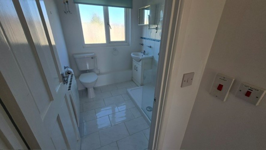 18 Rainbows End, Chalet Park, Mill Lane, Bacton, Norfolk NR12 0HN