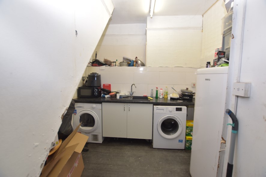 14 Branch Road, Batley, West Yorkshire WF17 5RY