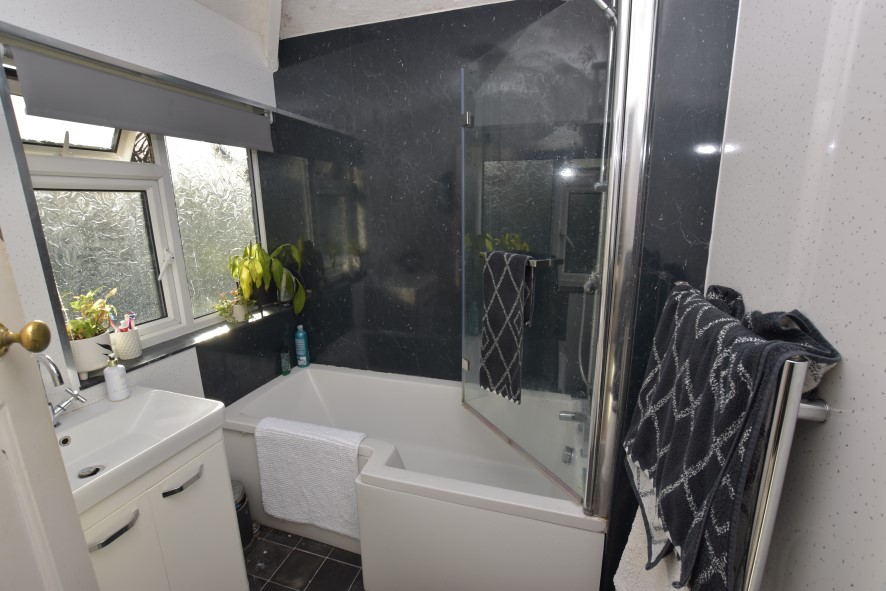 97 Grove Lane, Leeds, West Yorkshire LS6 4AL