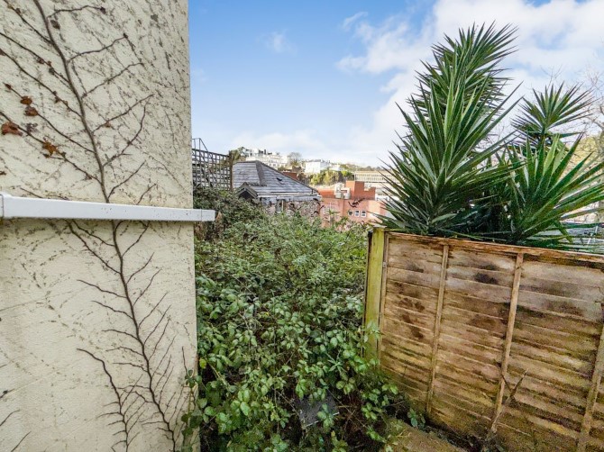 Flat 1, 63 Abbey Road, Torquay, Torbay, TQ2 5NN