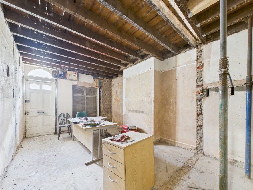 'The Red Lion' + 2 New Dwellings, 57 Middle Street North, Driffield, East Yorkshire, YO25 6SS