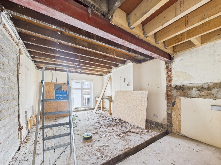 'The Red Lion' + 2 New Dwellings, 57 Middle Street North, Driffield, East Yorkshire, YO25 6SS