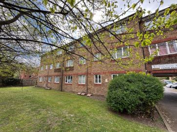 Property for Auction in East Anglia - Flat 20, Trinity House, Argent Street, Grays, Essex RM17 6RJ