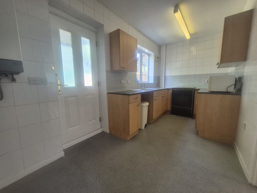 17 Droitwich Road, Miles Platting, M40 8ED