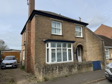 Property for Auction in East Anglia - 49 South Street, Crowland, Peterborough, Lincolnshire PE6 0AH