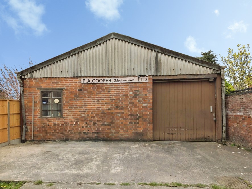 51, 51A, 51B Webb Street, Stockingford, Nuneaton, Warwickshire CV10 8JG