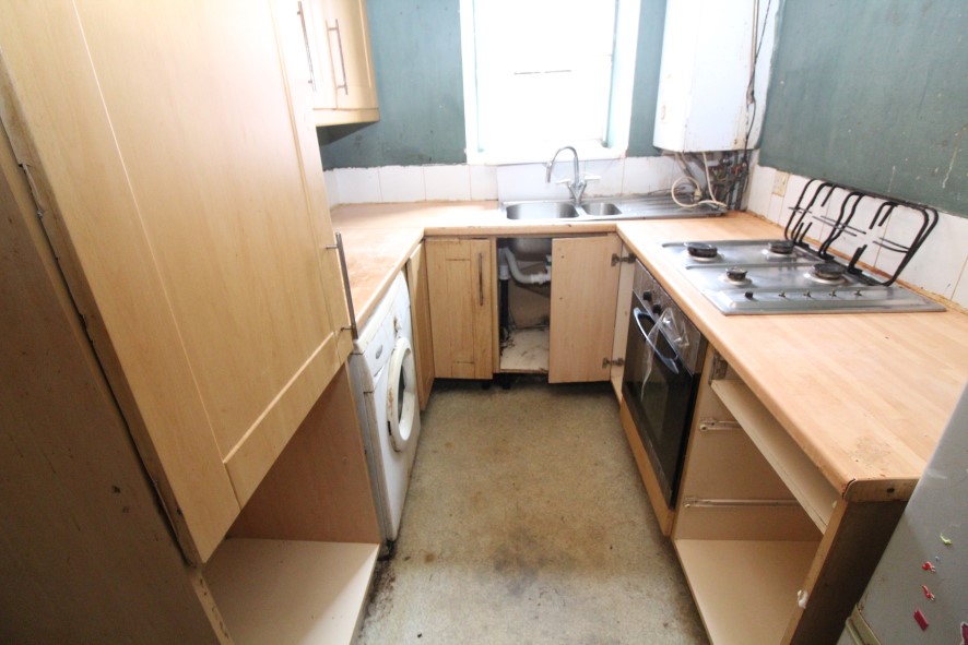 48 Gladstone Road, Seaforth, Liverpool, Lancashire L21 1DH