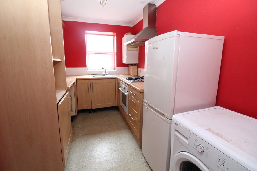 48 Gladstone Road, Seaforth, Liverpool, Lancashire L21 1DH