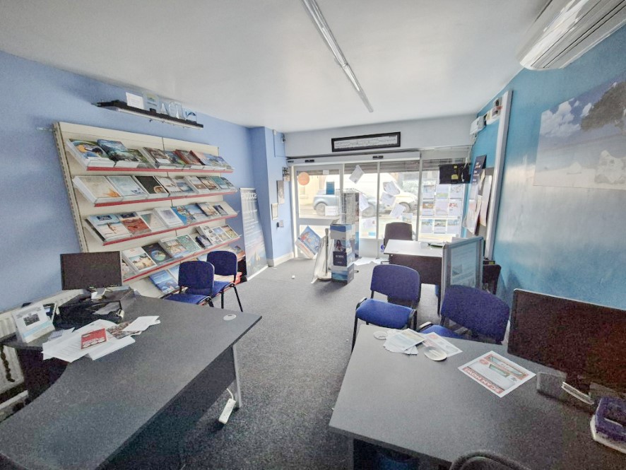 13 Market Place, Driffield, East Yorkshire, YO25 6AP