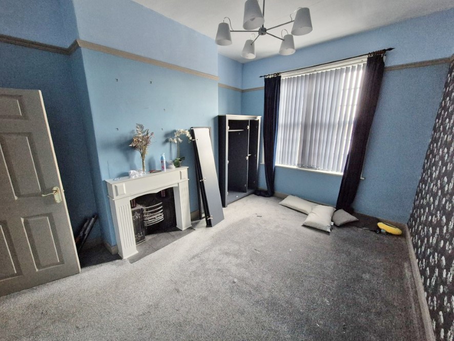 13 Market Place, Driffield, East Yorkshire, YO25 6AP