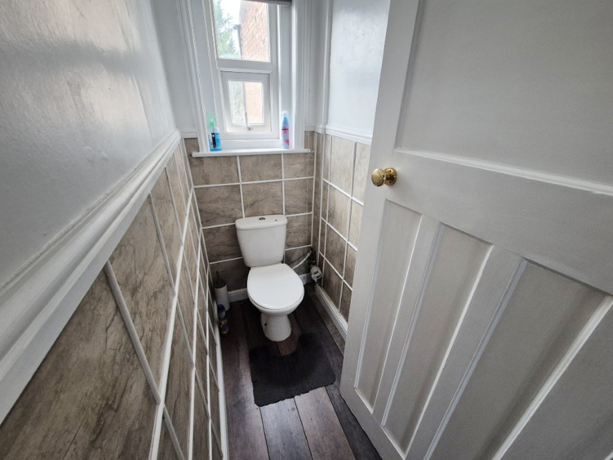 13 Market Place, Driffield, East Yorkshire, YO25 6AP