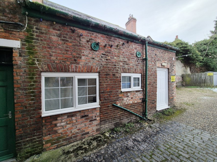 13 Market Place, Driffield, East Yorkshire, YO25 6AP