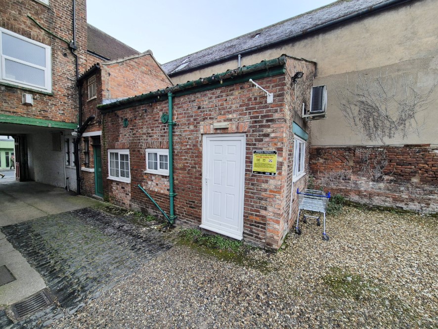 13 Market Place, Driffield, East Yorkshire, YO25 6AP