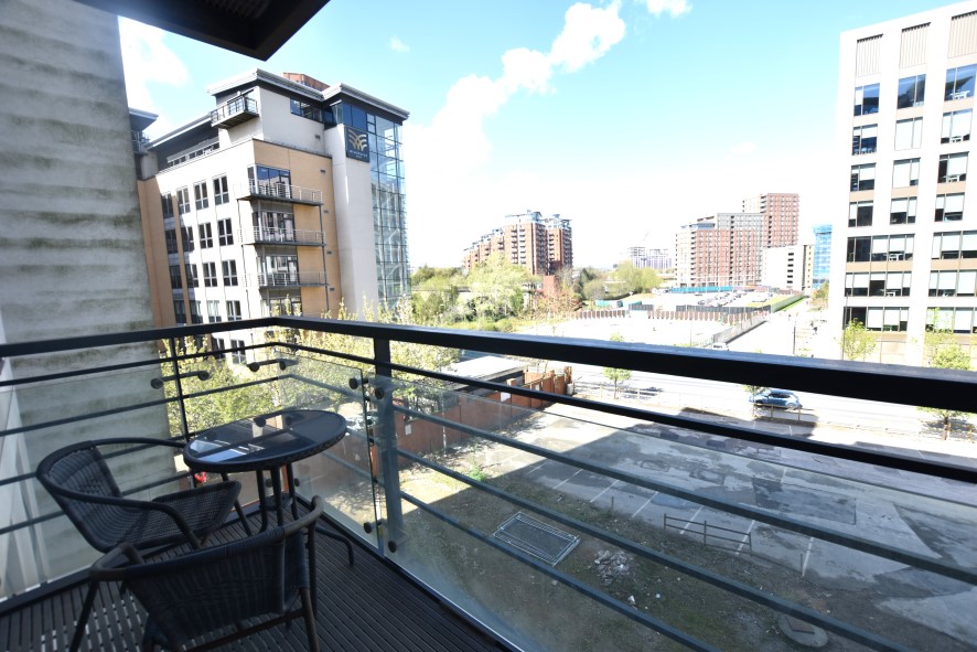 40 Whitehall Waterfront, 2 Riverside Way, Leeds, West Yorkshire LS1 4EE