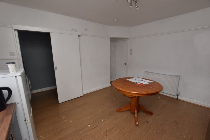 29 Broughton Terrace, Leeds, West Yorkshire LS9 6BA