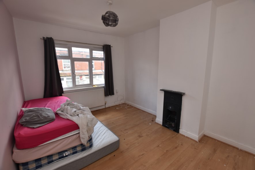 29 Broughton Terrace, Leeds, West Yorkshire LS9 6BA