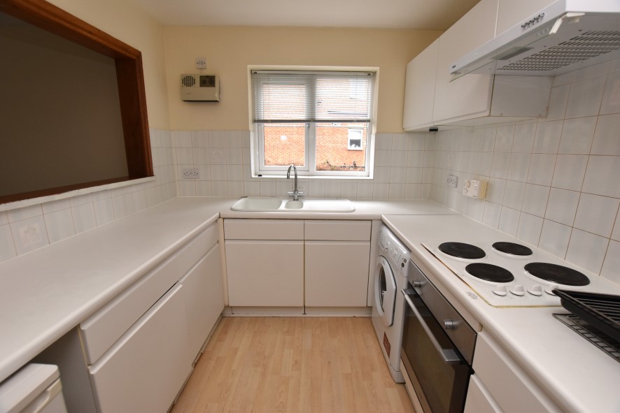 Flat 8, Belvedere Court, 14 Harehills Lane, Leeds LS7 4HD