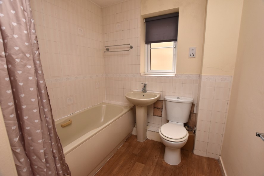Flat 8, Belvedere Court, 14 Harehills Lane, Leeds LS7 4HD