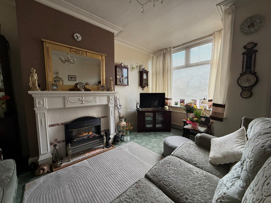 12 Albert Avenue, New Whittington, Chesterfield, Derbyshire, S43 2BU