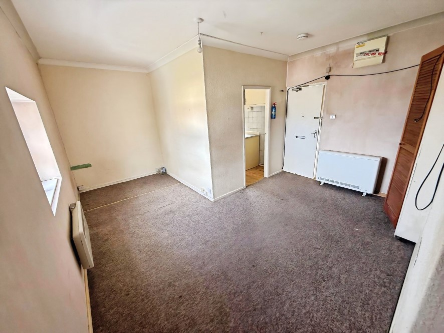 Flat 5, The Mews 15-17, North Street, Atherstone, West Midlands CV9 1JN