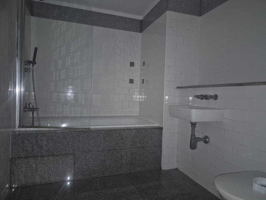 Apartment 402, , 6 Oldham Road, M4 5DB