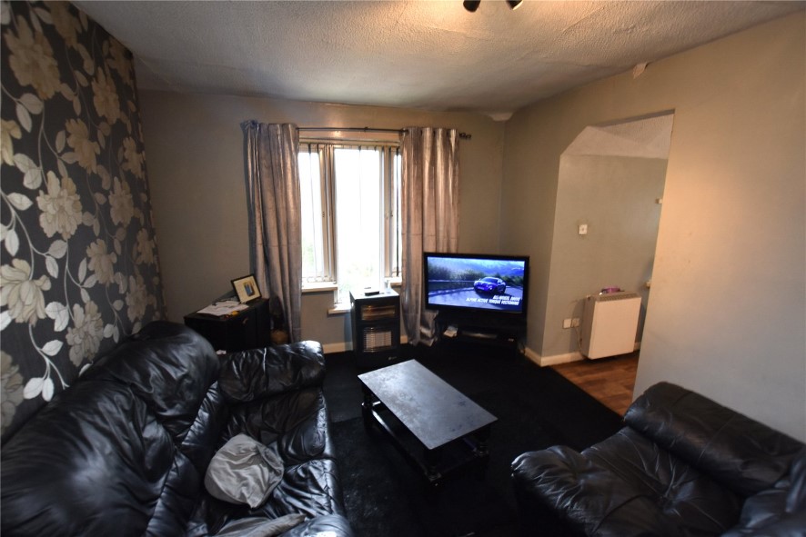 8 Cornus Gardens, Leeds, West Yorkshire LS10 3XG