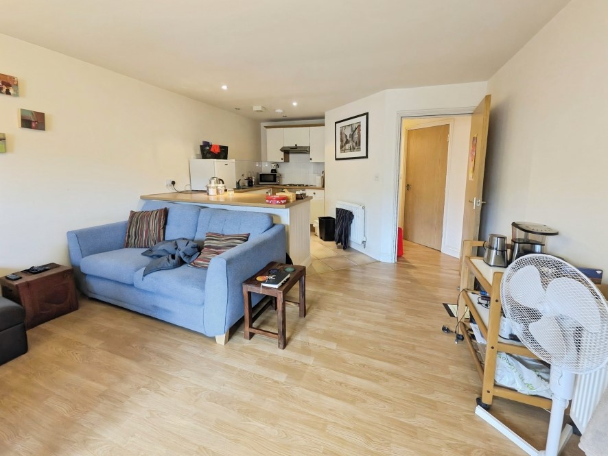 Flat 1, Walton Court, 100 Bath Street, Rugby, Warwickshire CV21 3JD