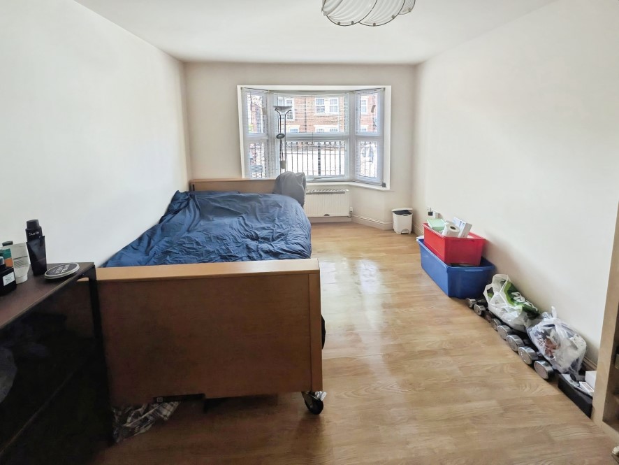 Flat 1, Walton Court, 100 Bath Street, Rugby, Warwickshire CV21 3JD