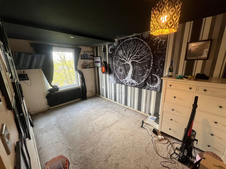 19 Church Walk, Royton, Oldham, OL2 5QH