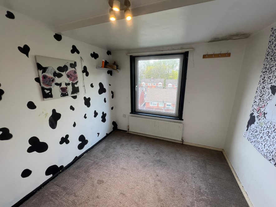 19 Church Walk, Royton, Oldham, OL2 5QH