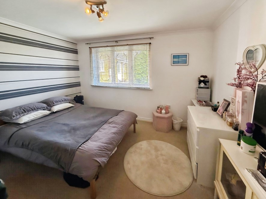 7 Parolles Close, Heathcote, Warwick, Warwickshire CV34 6GL