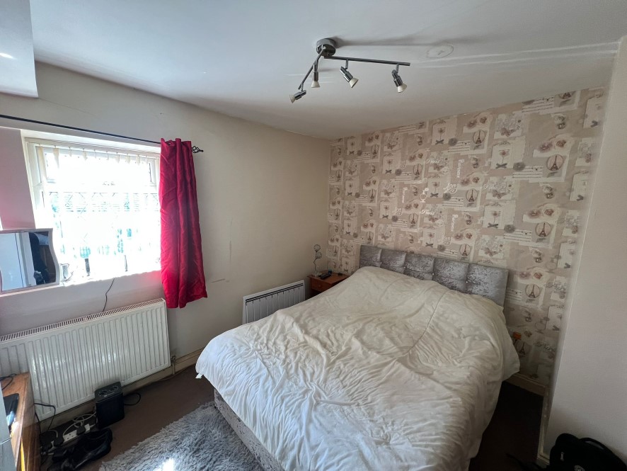 68 Clough Lane, Halifax, West Yorkshire, HX2 8SW