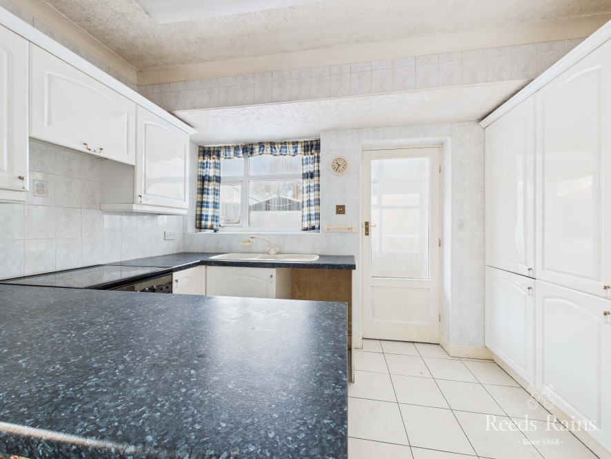 27 Hustler Road, Bridlington, East Yorkshire, YO16 6RN