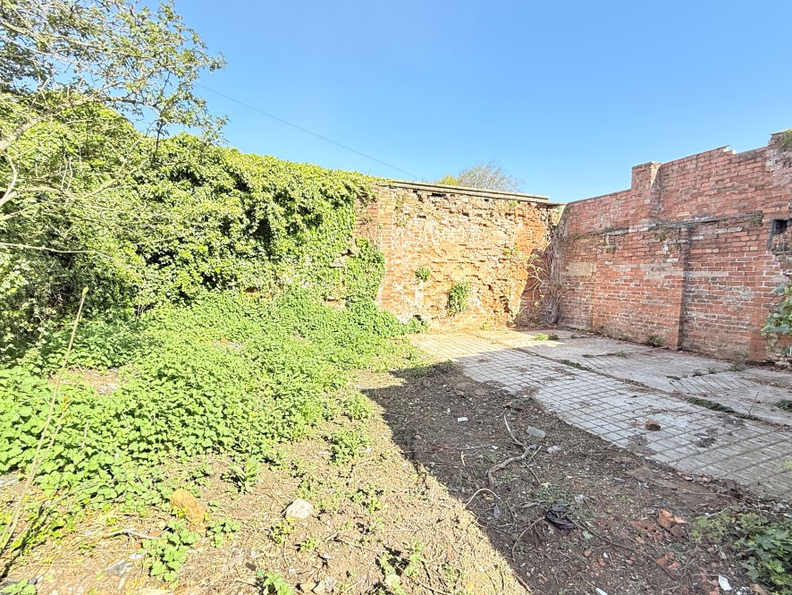 Bush Hotel , Bridge Street, Longtown, Cumbria CA6 5UD