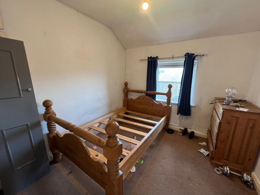 14 Grasscroft Road, Honley, Holmfirth, West Yorkshire, HD9 6HG