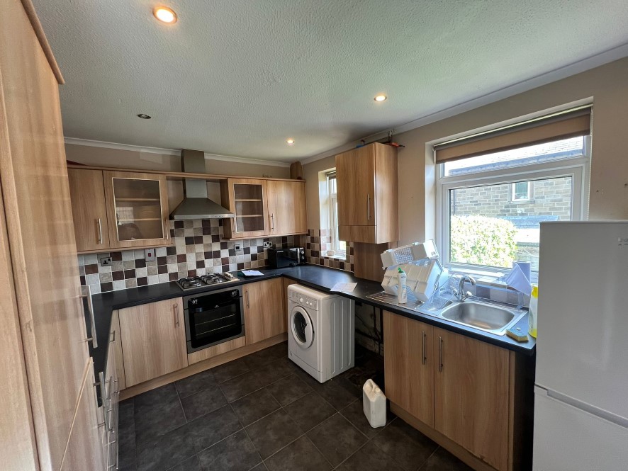 14 Grasscroft Road, Honley, Holmfirth, West Yorkshire, HD9 6HG