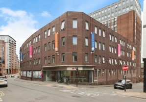 Property for Auction in London - Apartment 011 New Bank House, 100 Queen Street, Sheffield, South Yorkshire, S1 2FA