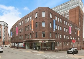 Property for Auction in London - Apartment 117 New Bank House, 100 Queen Street, Sheffield, South Yorkshire, S1 2FA