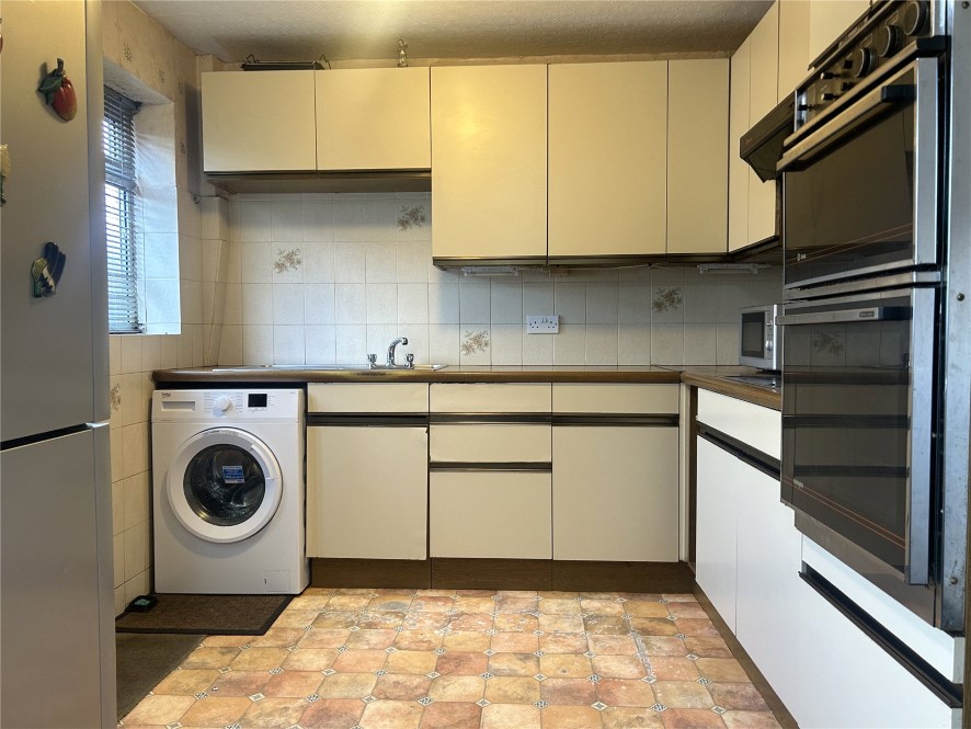 36 Brierley Walk, Chadderton, Oldham, OL9 6SB